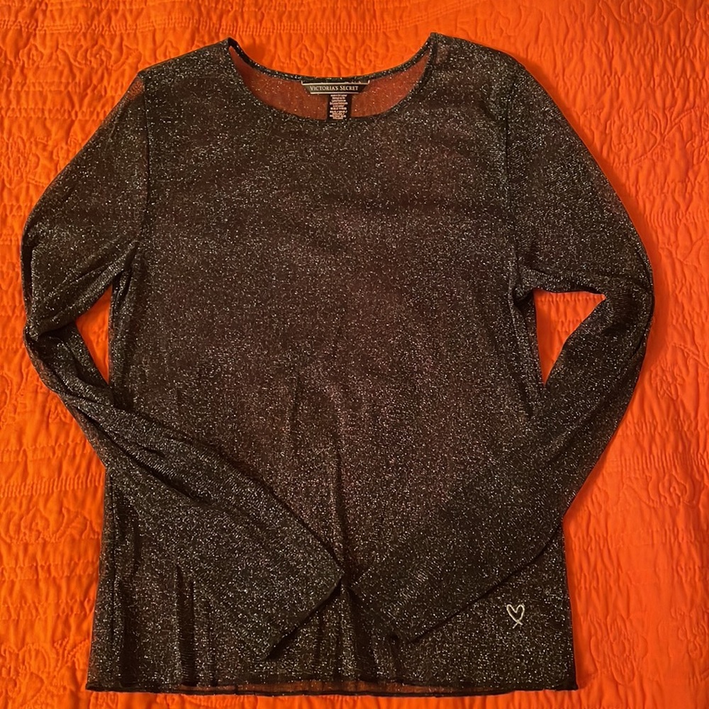 Never worn sparkly VS long sleeve